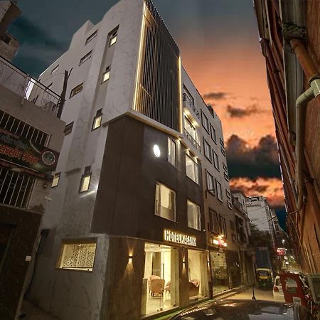 Hotel Kaca Inn-By Haveliya Hotels- Traveller'S Choice Award Winner 2025 Nowe Delhi Zewnętrze zdjęcie